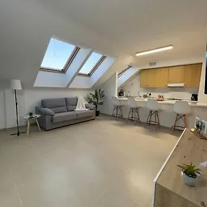 apt-la-buhardilla.in-canary-islands.com/